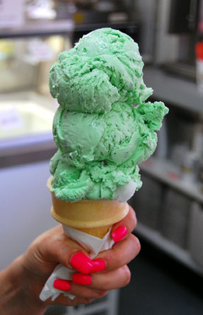 pistachio_ice_cream_cone.jpg